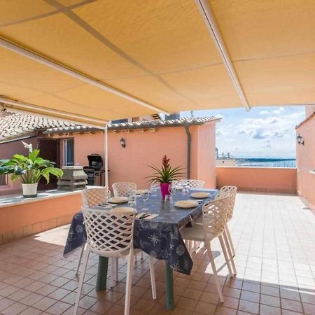 Апартаменты Attico Medieval Sea View Неттуно Экстерьер фото