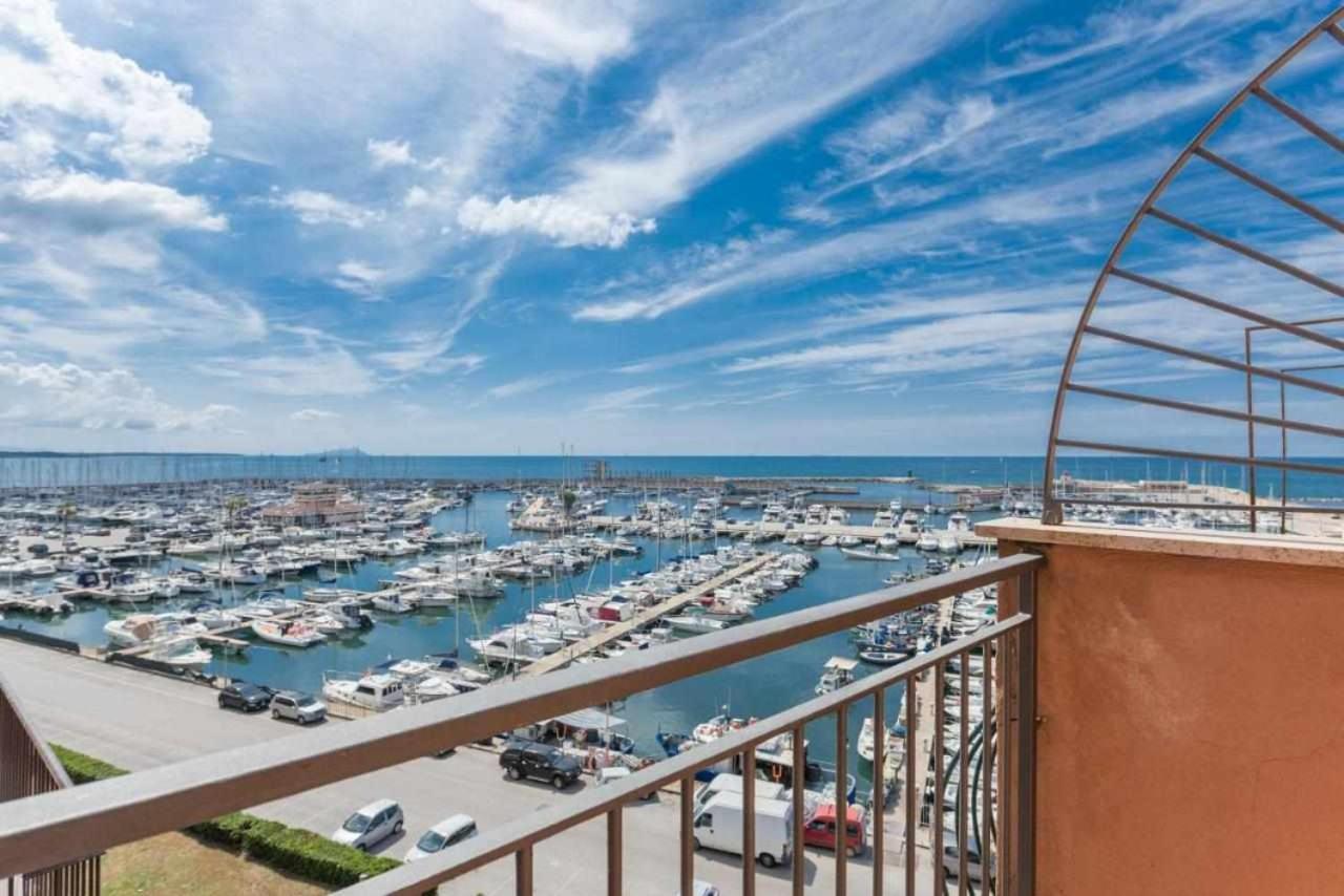 Апартаменты Attico Medieval Sea View Неттуно Экстерьер фото